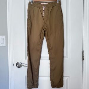 Levis boys slim fit jogger, tan. Medium (10/12)